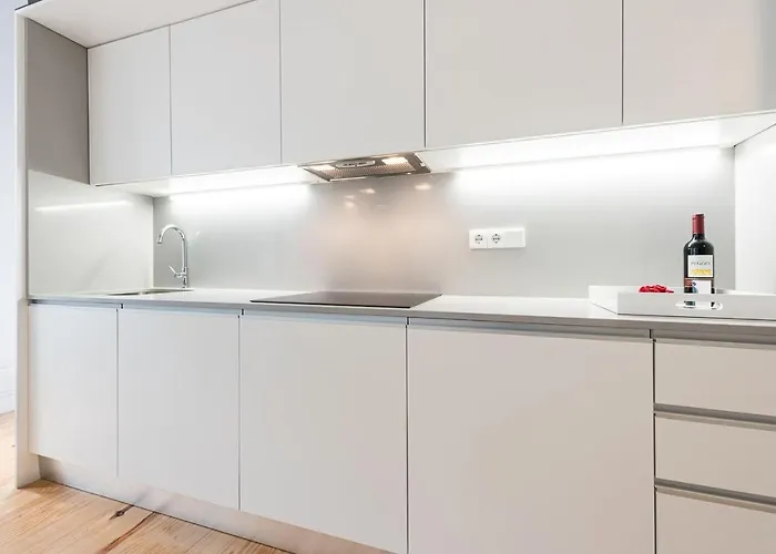 Lovelystay - Windows With Ac By Station Lejlighed