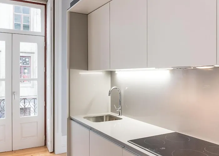 Lägenhet Lovelystay - Windows With Ac By Station Oporto