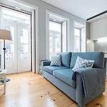 Apartman Lovelystay - Windows With Ac By Station *